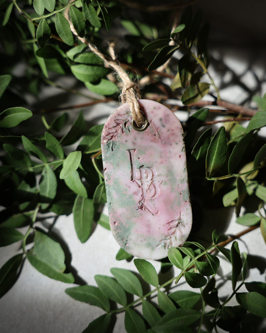 Suspension Rose & Bois de Cèdre