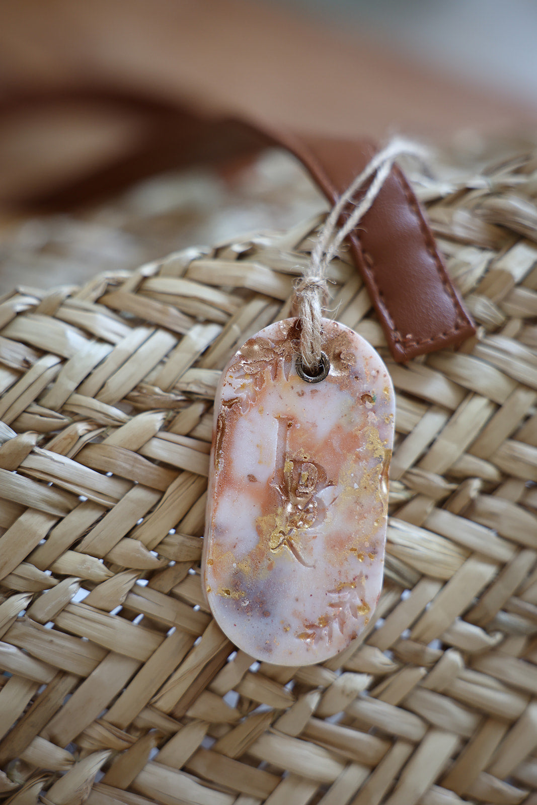 Suspension végétale artisanale parfumée Ambre Floral LBL pour parfumer penderie et dressing